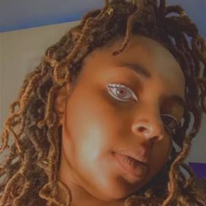 Meet your Posher, Whitney